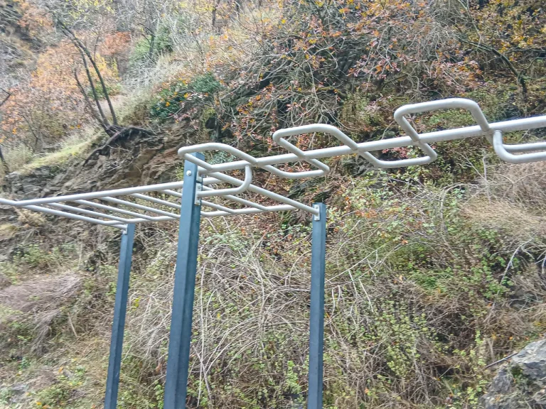 Parque de Calistenia de la Estrella en Güejar Sierra_
