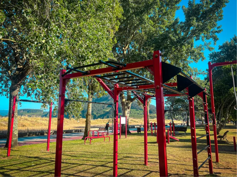 Parque de Calistenia Parque En Cariño