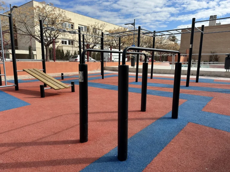 Parque de Calistenia en la casa de la juventud de Armilla