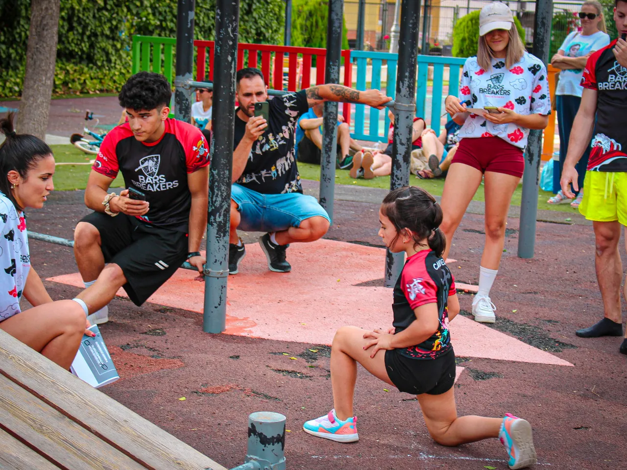 Candela haciendo zancadas - Bars Breakers Academy Battles I