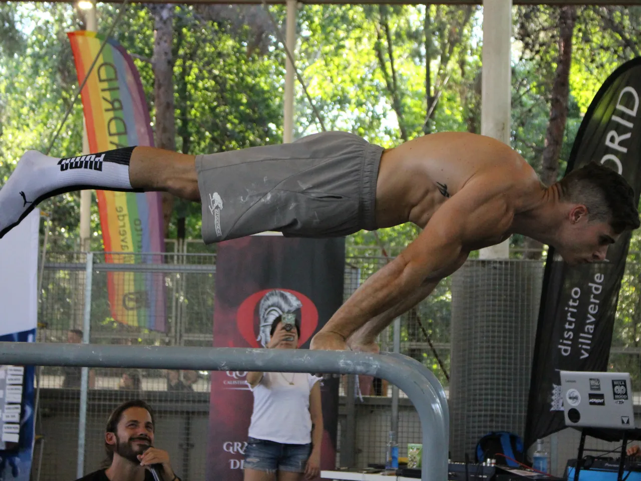 Edu Villar haciendo Full Planche Final de España 2022