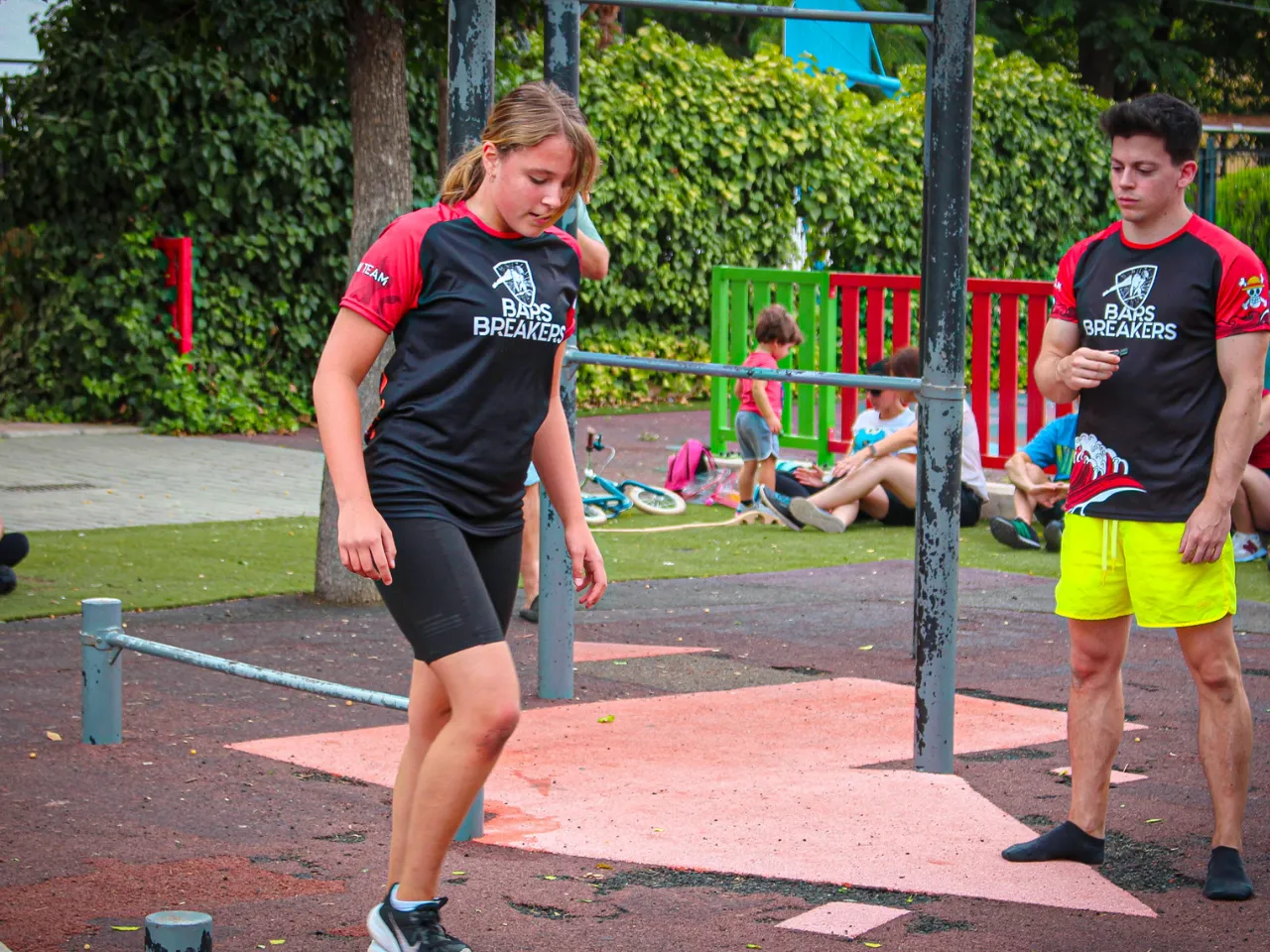 Elo haciendo zancadas - Bars Breakers Academy Battles I