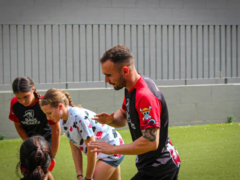 Explicación a los atletas de las reglas - Bars Breakers Academy Battles I