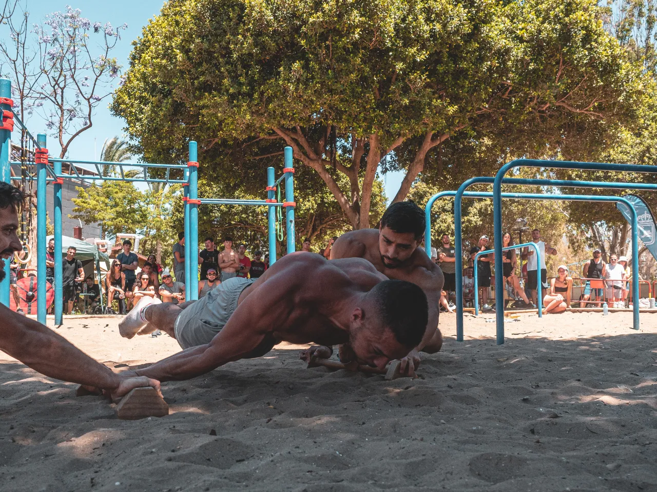 Jap Calisthenics haciendo full maltesse Final II Copa de Málaga