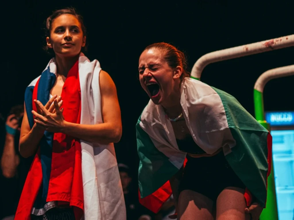 Jasi emocionada tras conocer su victoria en las SWUB VII
