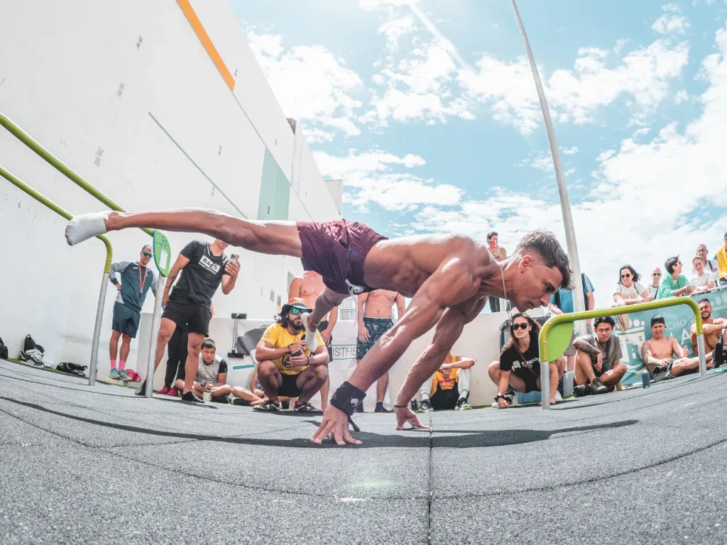 Sergio Gallego haciendo plancha a dedos 3º Stage (Marbella)